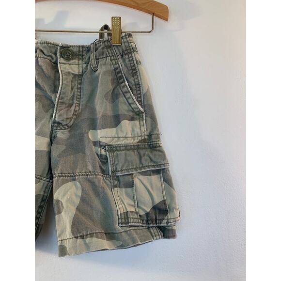 GAP Boy’s Camo Cargo Shorts / Size: 5 Slim - Picture 4 of 9